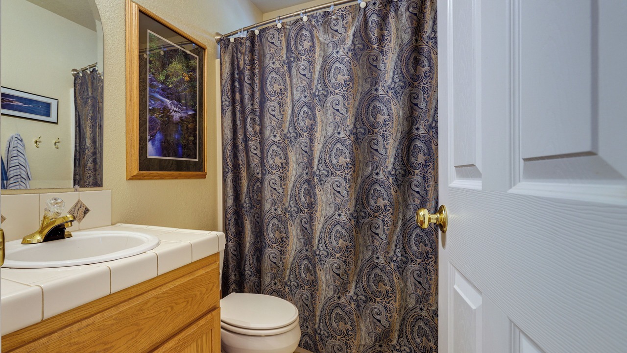 Photo of Bathroom in Groveland