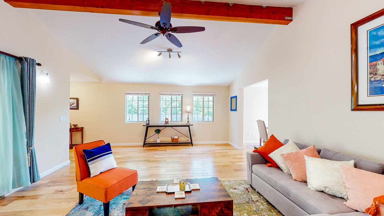 Photo of Livingroom in San Rafael