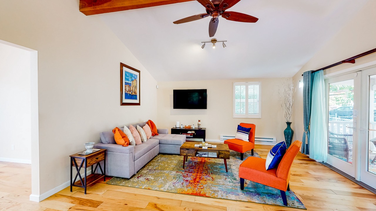 Photo of Livingroom in San Rafael