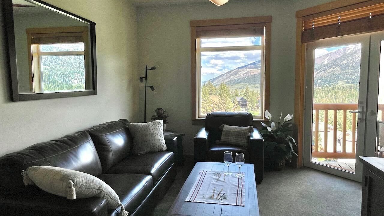 Photo of Livingroom in Mammoth Lakes