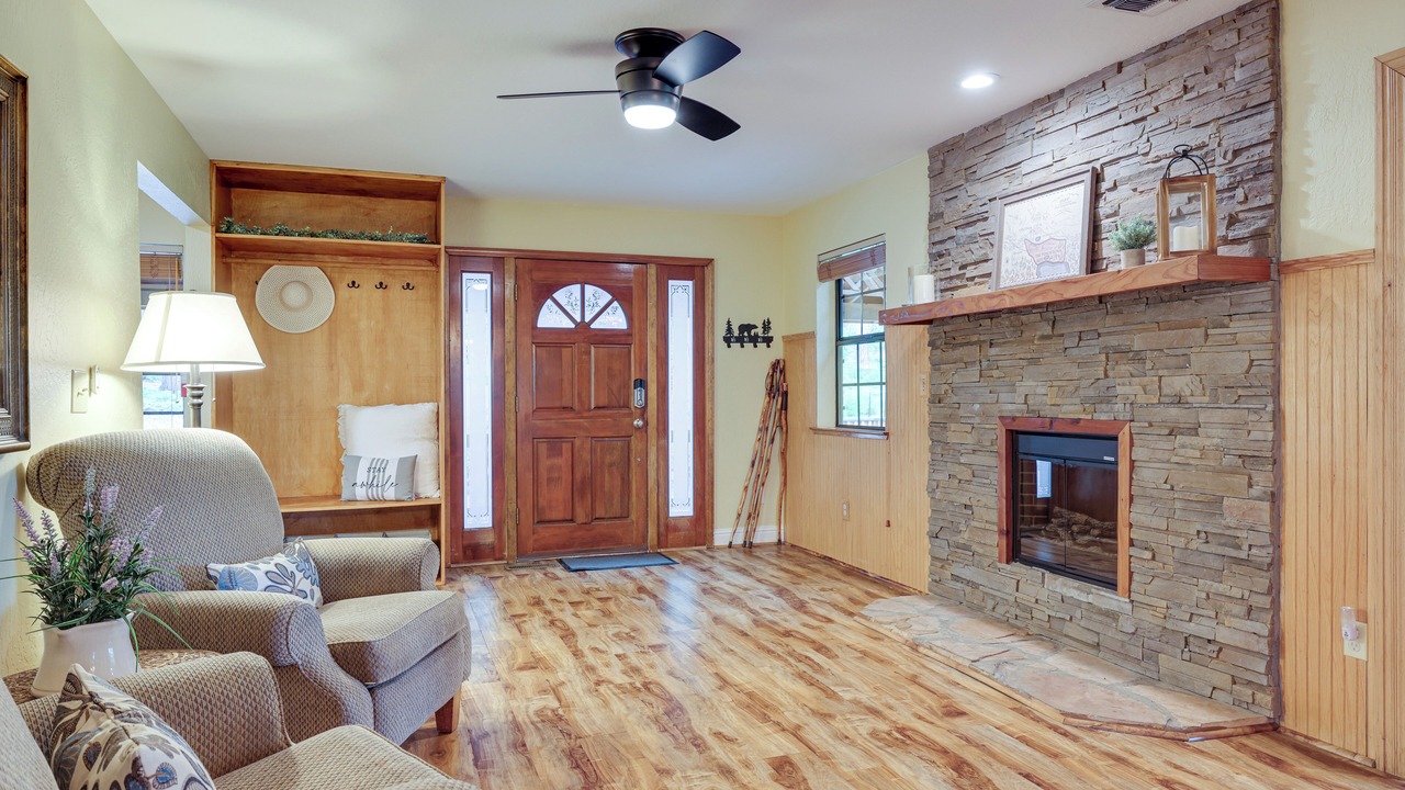 Photo of Livingroom in Sierra Village