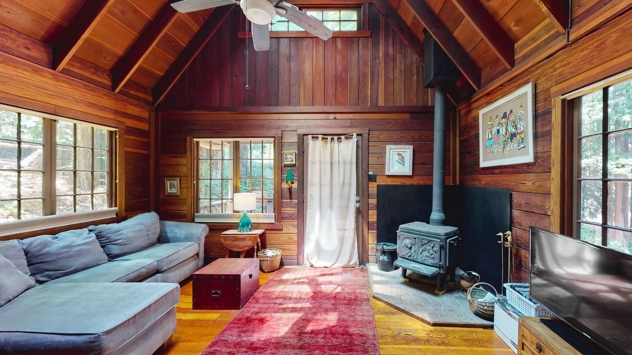 Photo of Livingroom in Cazadero