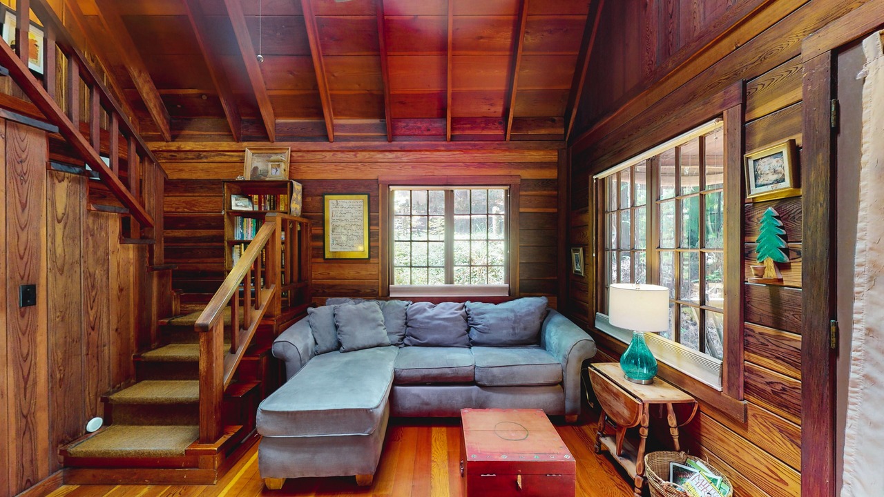 Photo of Livingroom in Cazadero
