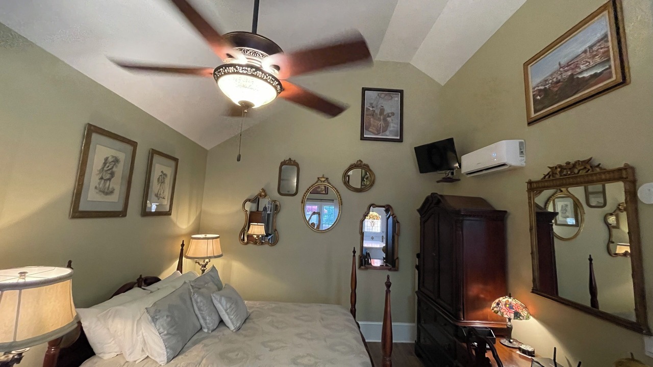 Photo of Bedroom in Napa