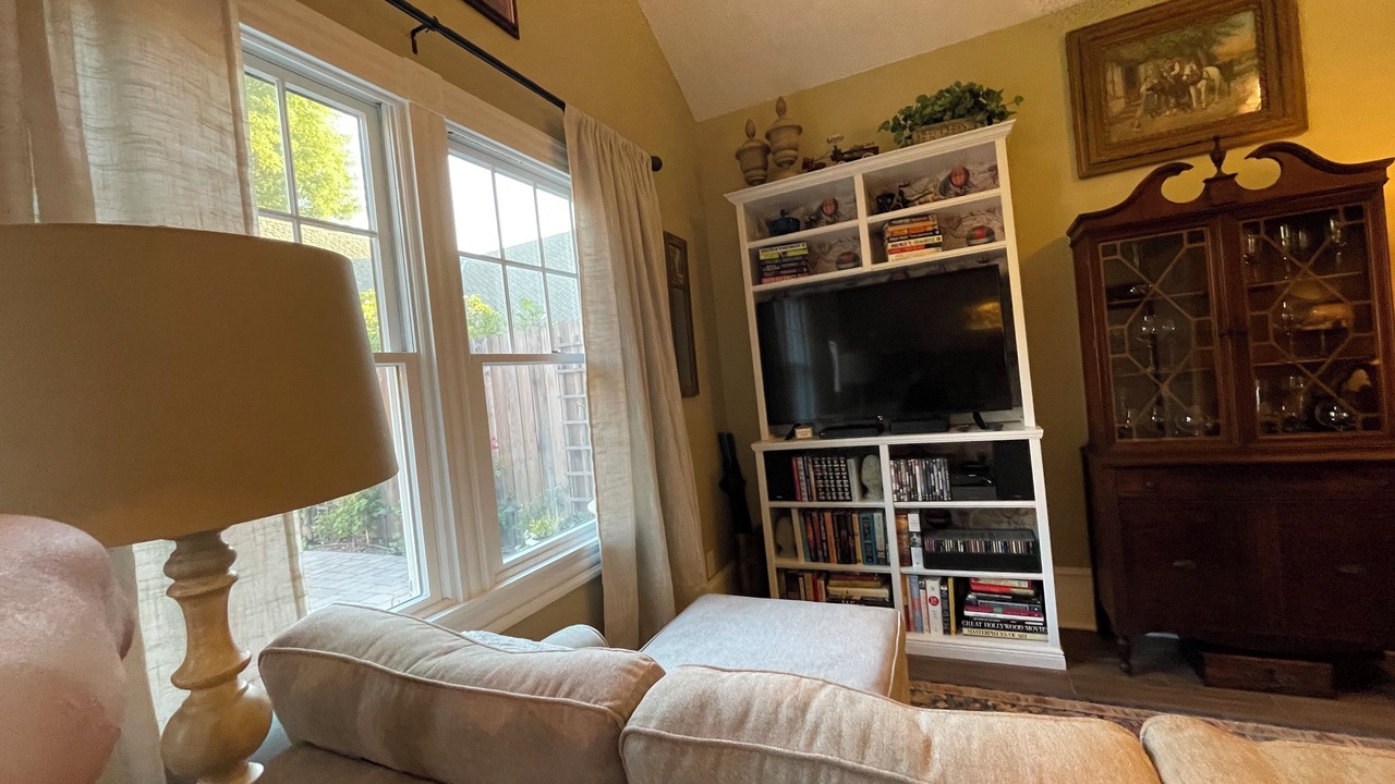 Photo of Livingroom in Napa