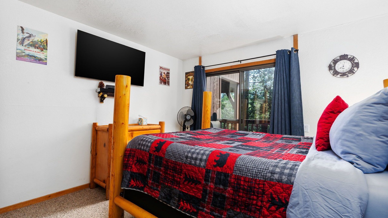 Photo of Bedroom in Shaver Lake