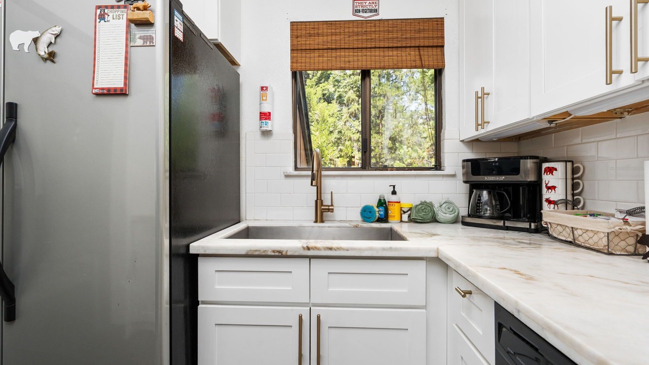 Photo of Kitchen in Shaver Lake
