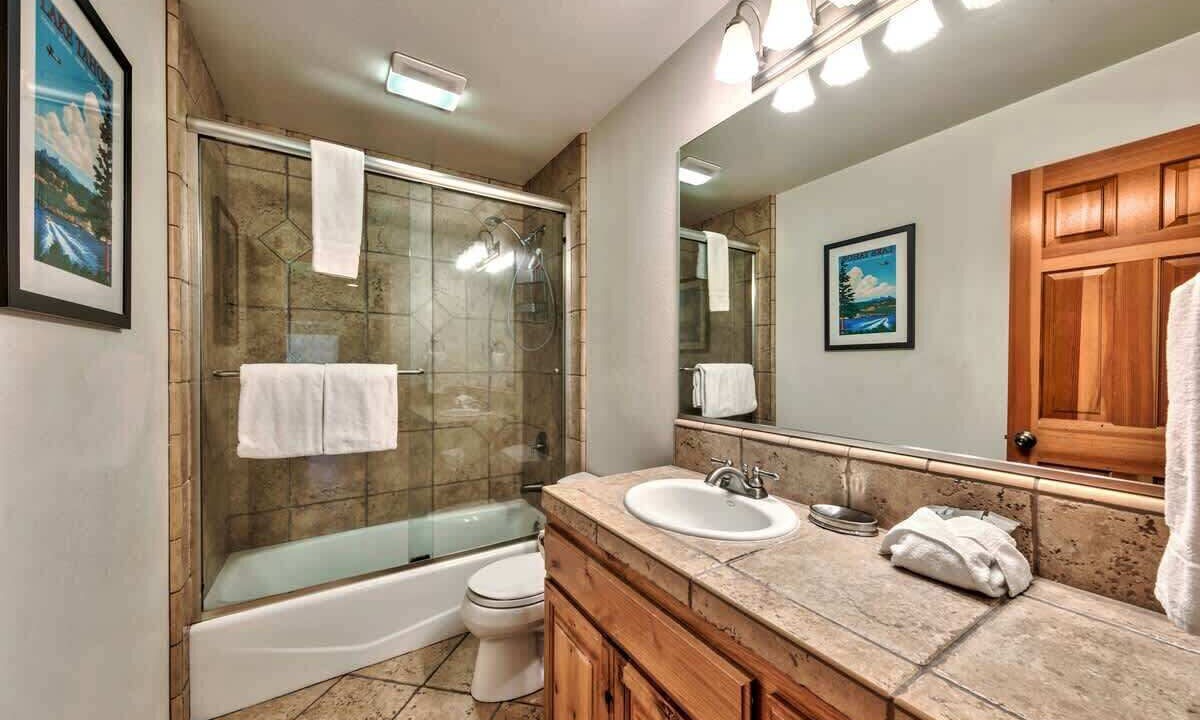 Photo of Bathroom in North Upper Truckee