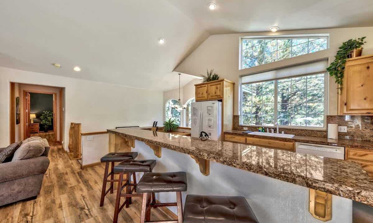 Photo of Kitchen in North Upper Truckee