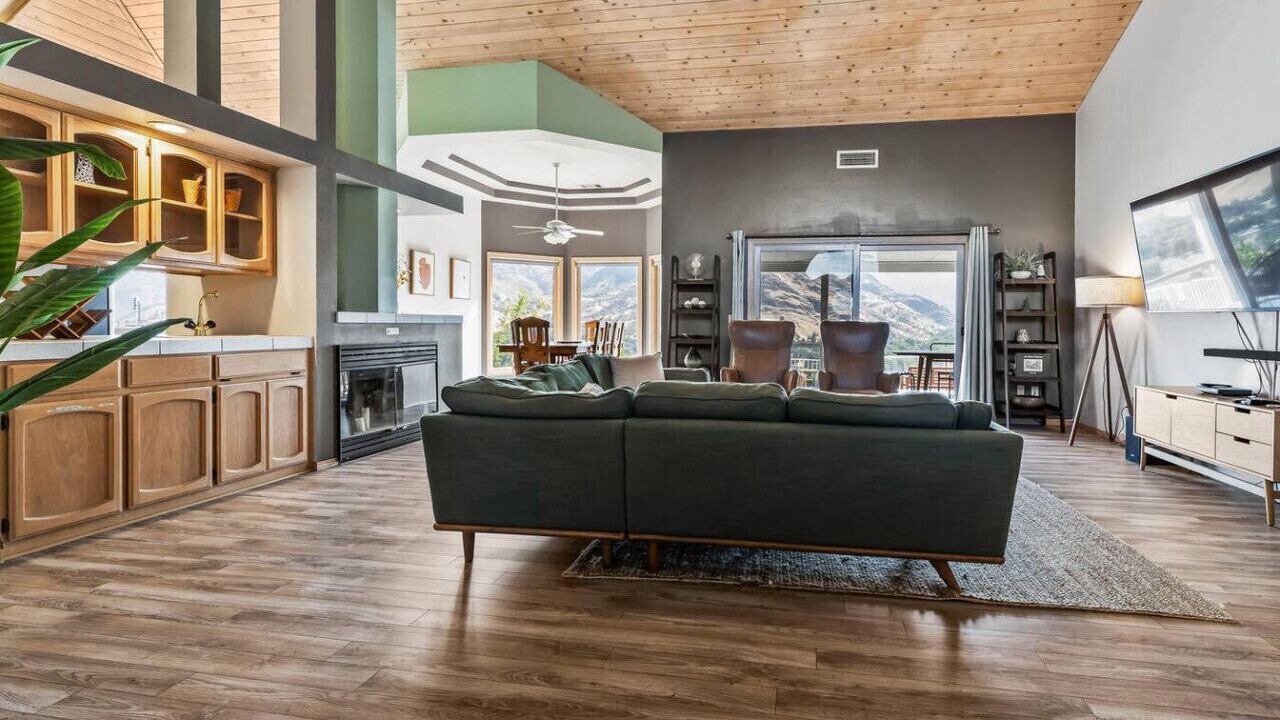 Photo of Livingroom in Three Rivers