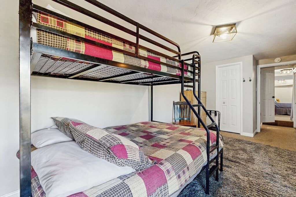 Photo of Bedroom in Bass Lake