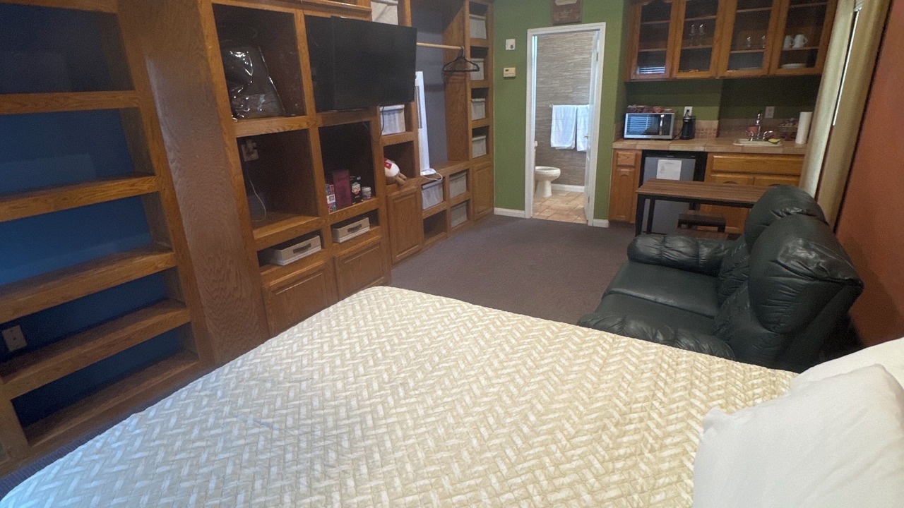 Photo of Bedroom in River Oaks