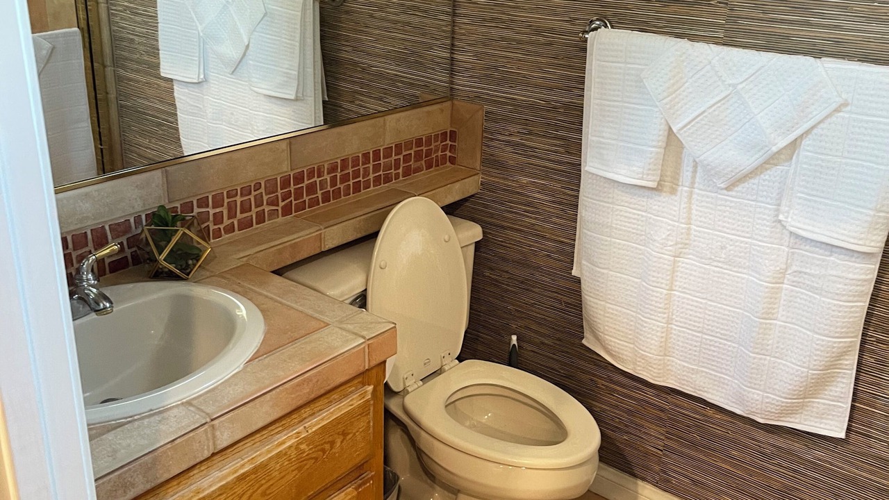 Photo of Bathroom in River Oaks