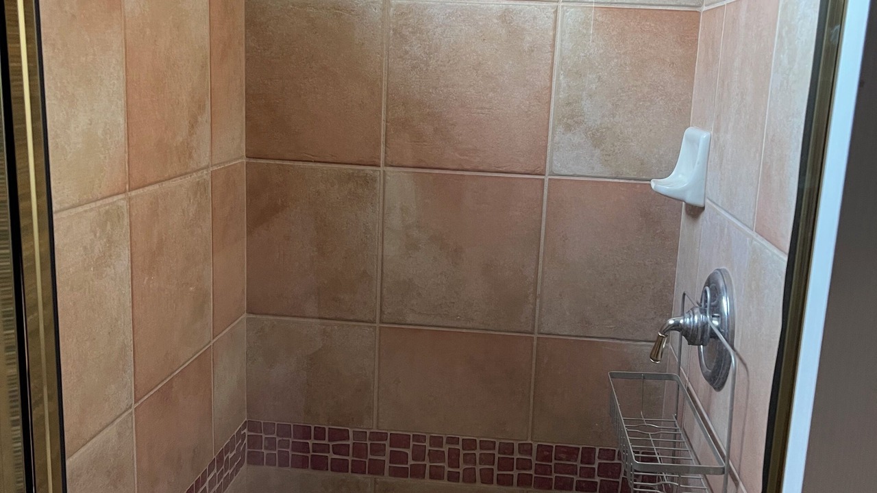 Photo of Bathroom in River Oaks