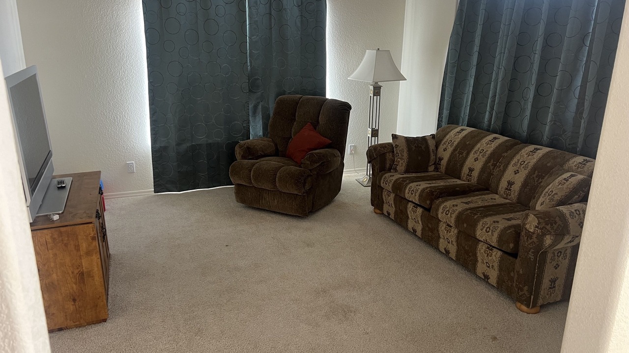 Photo of Livingroom in Sunridge Estates