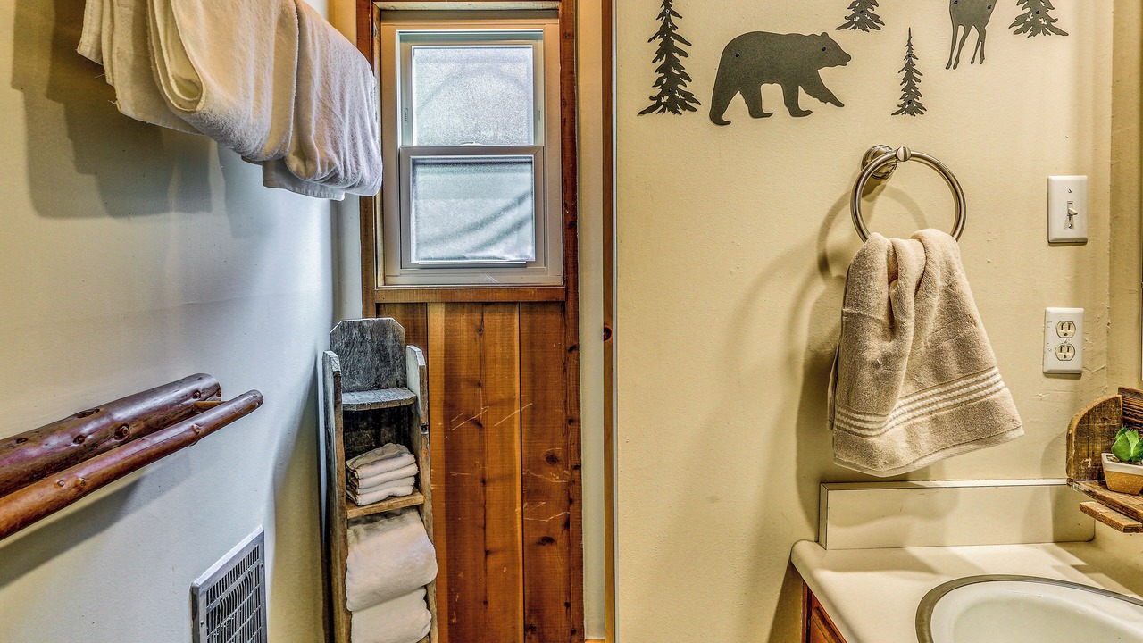 Photo of Bathroom in Sierra Cedars