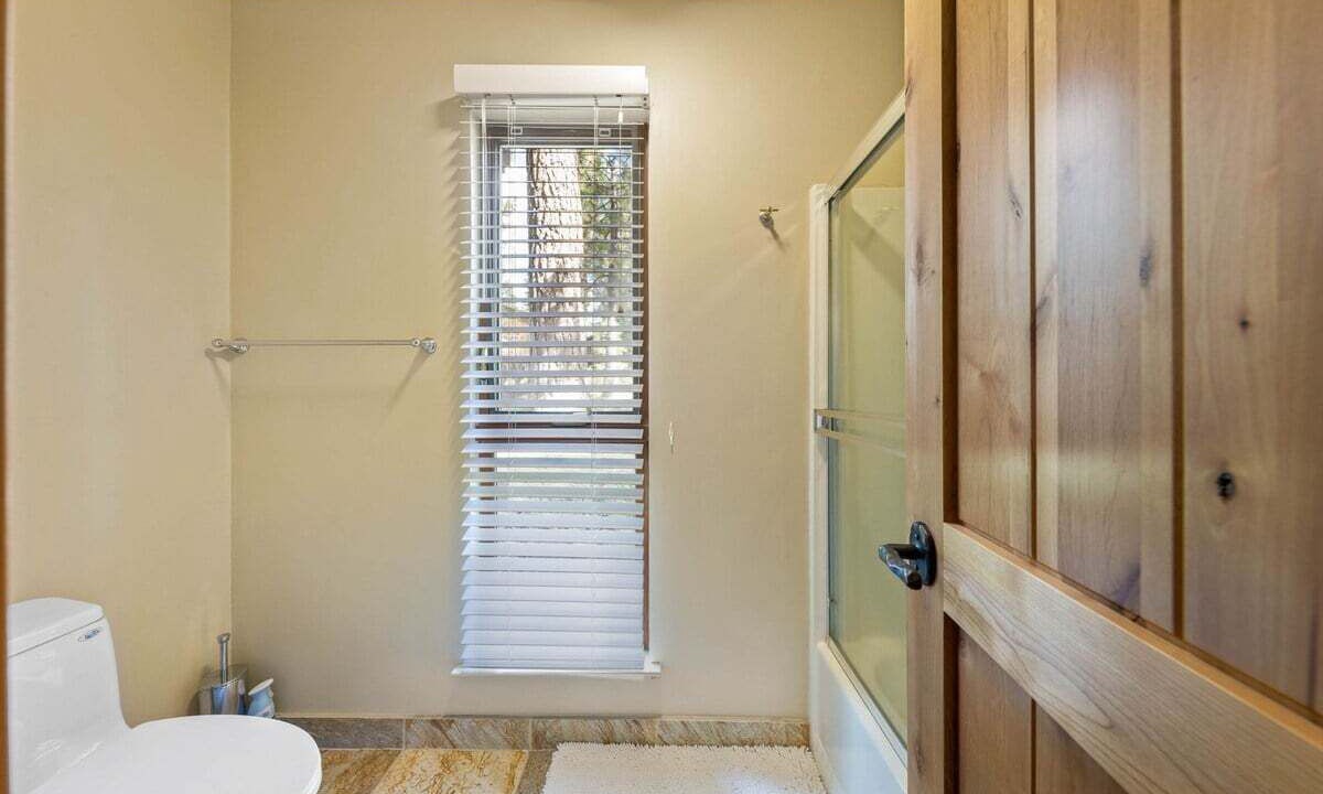 Photo of Bathroom in Lake Forest