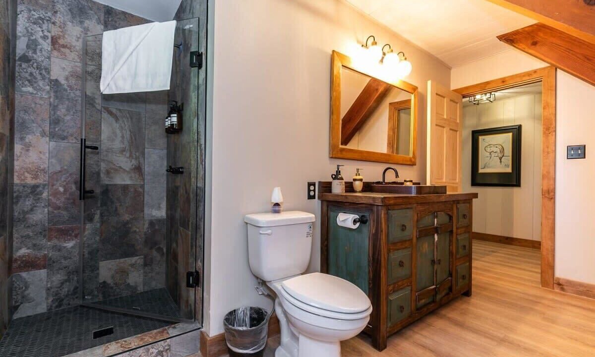 Photo of Bathroom in Chamberlands