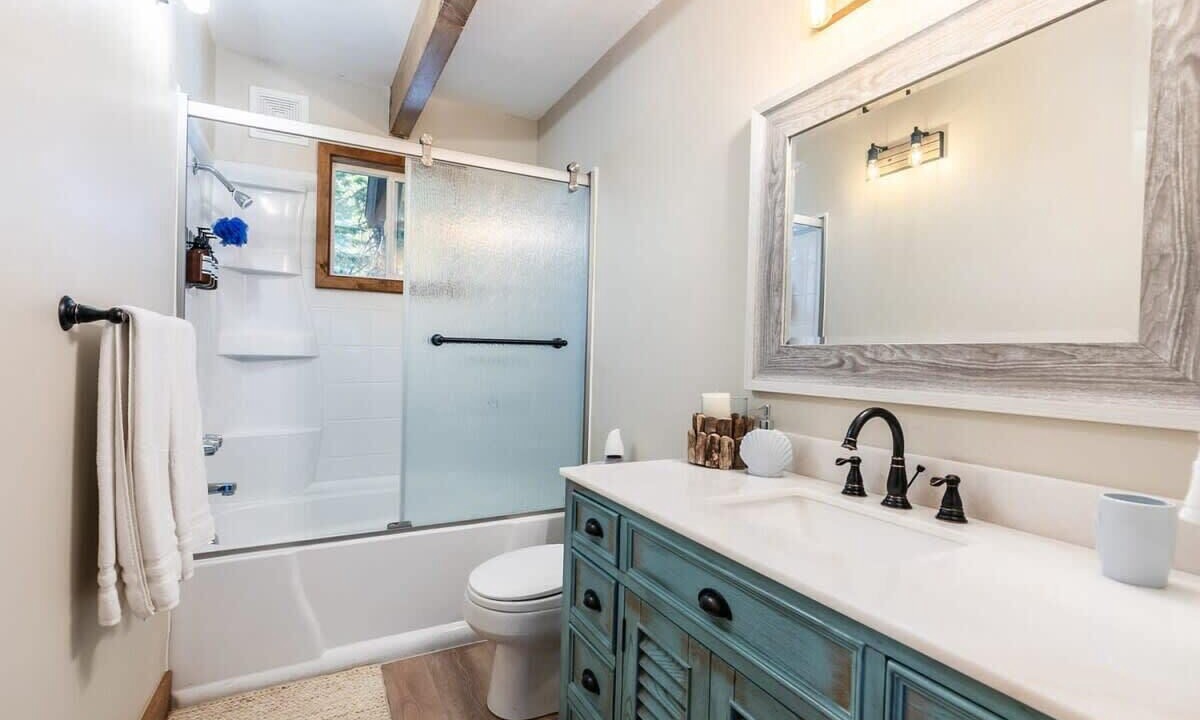 Photo of Bathroom in Chamberlands