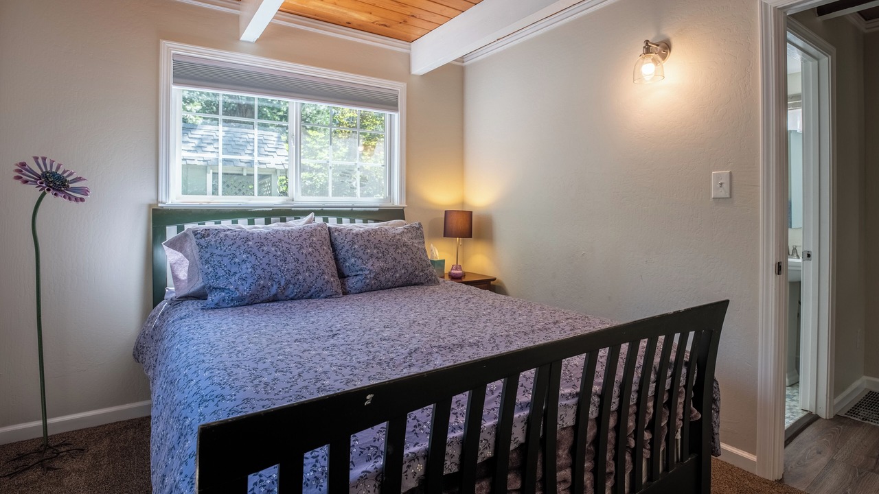 Photo of Bedroom in Glencoe
