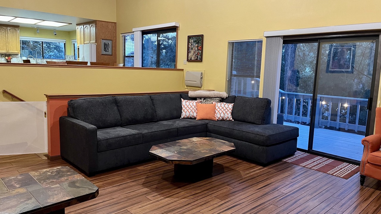 Photo of Livingroom in Groveland