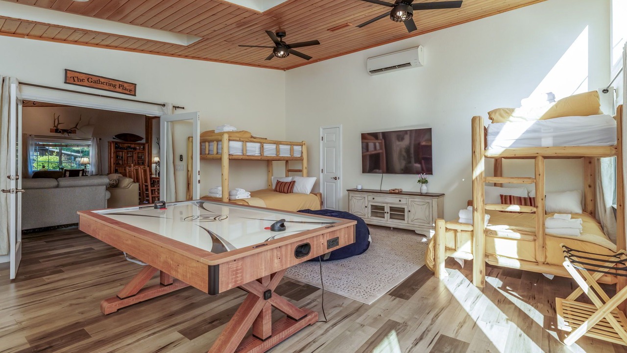 Photo of Bedroom in Oakhurst