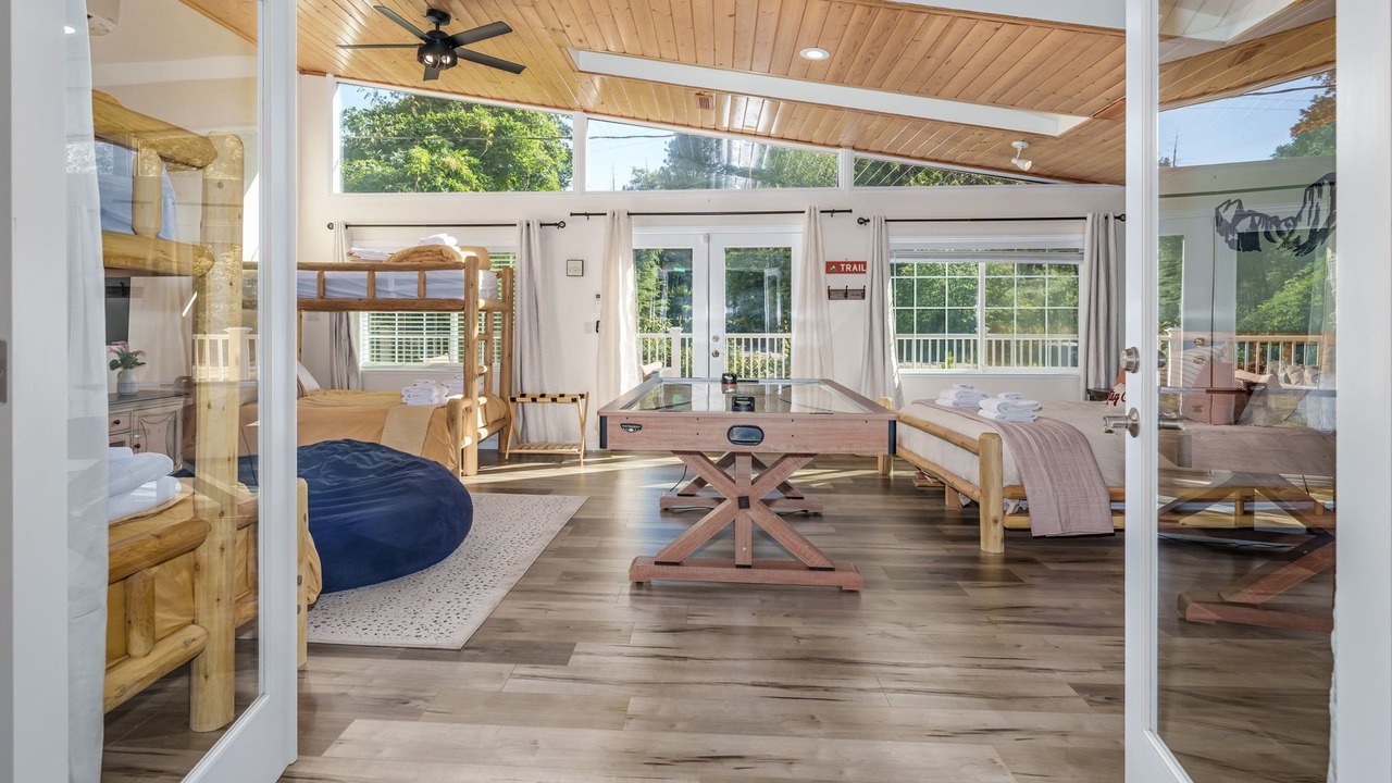 Photo of Bedroom in Oakhurst