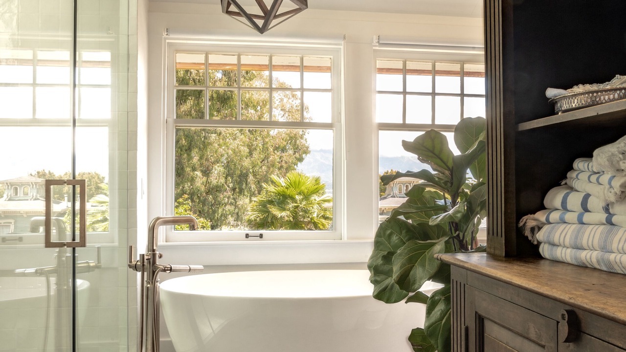 Photo of Bathroom in Alta Mesa