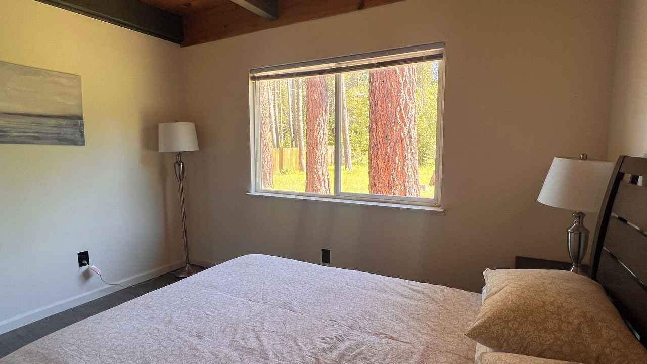 Photo of Bedroom in North Upper Truckee