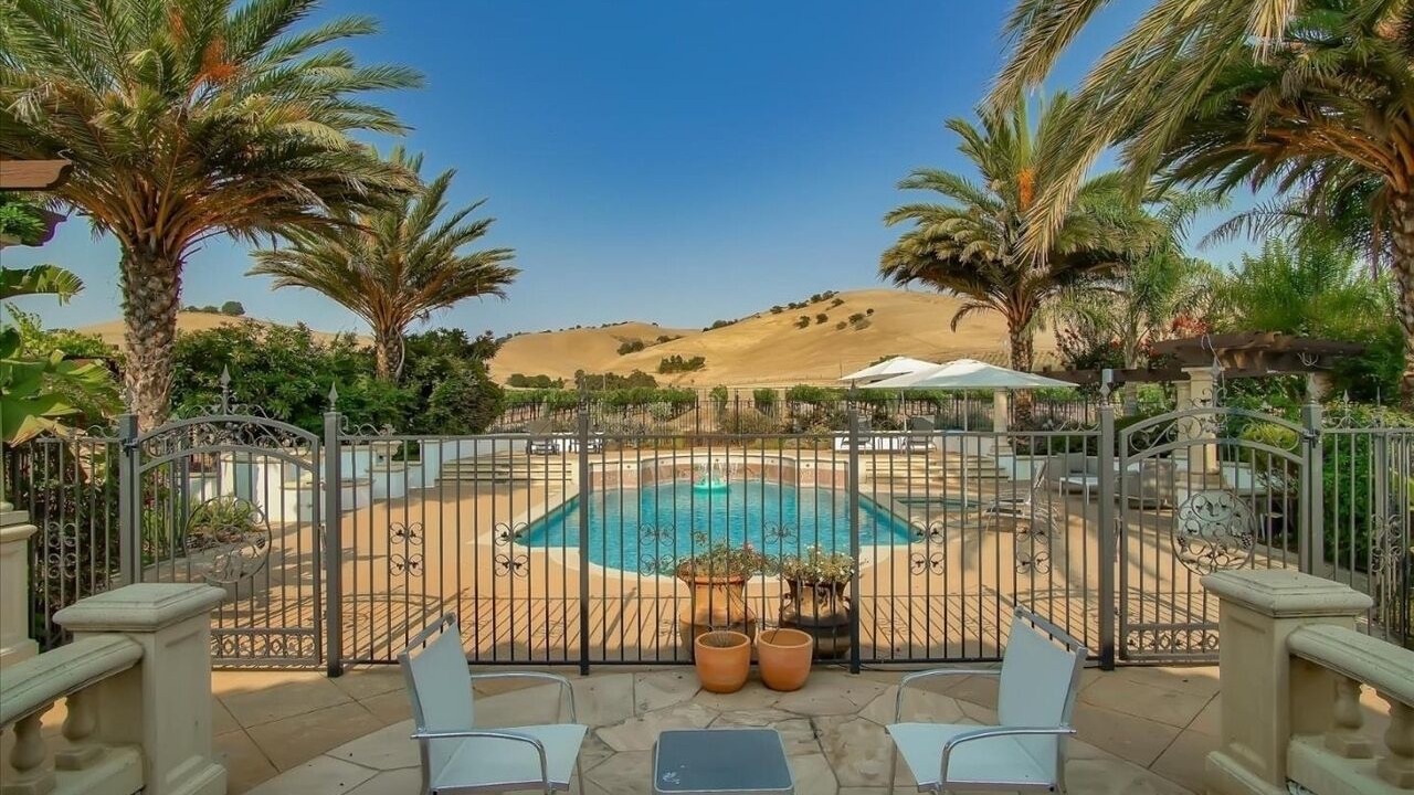 Photo of Outdoor in Hollister