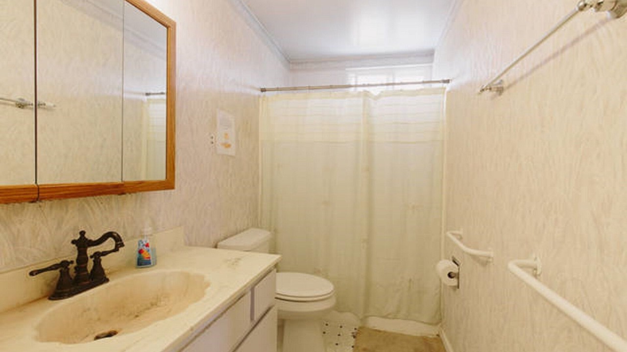 Photo of Bathroom in Seaside