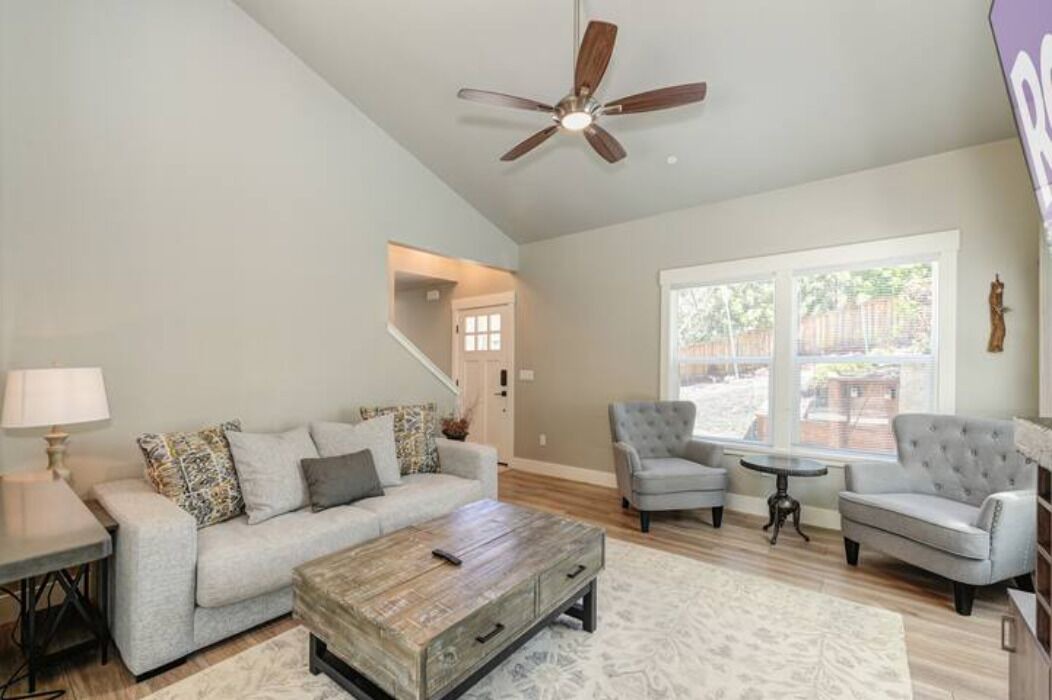 Photo of Livingroom in Folsom