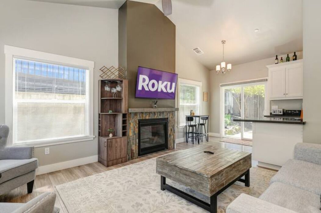 Photo of Livingroom in Folsom