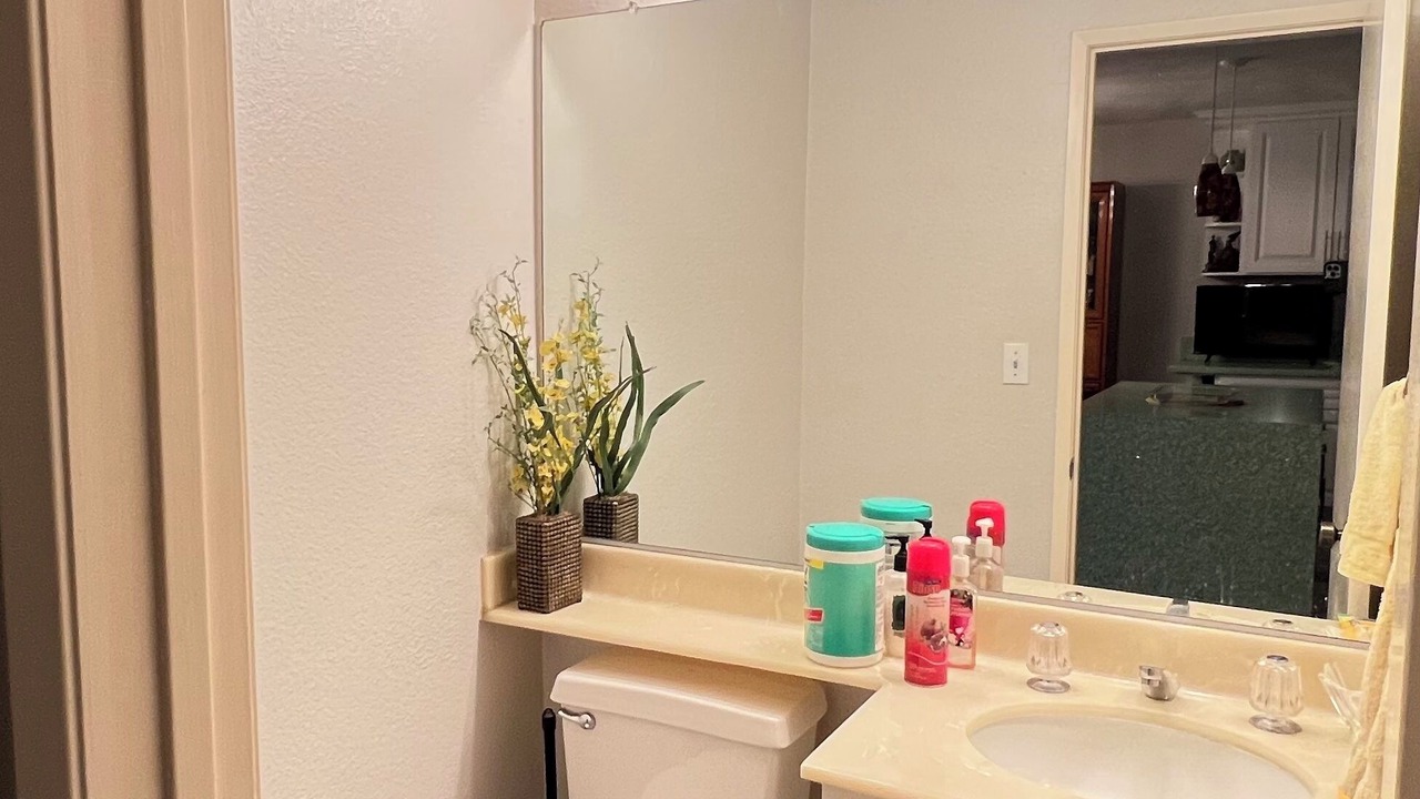Photo of Bathroom in Warner Center