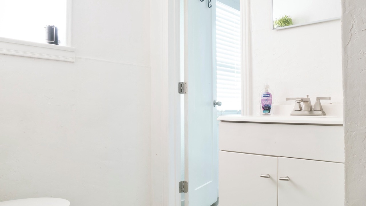 Photo of Bathroom in Tulare