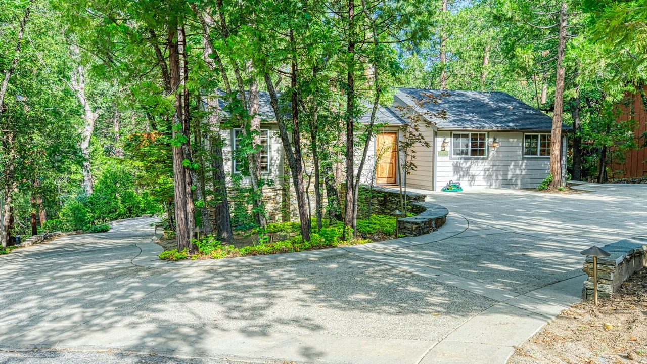 Photo of Outdoor in Bass Lake