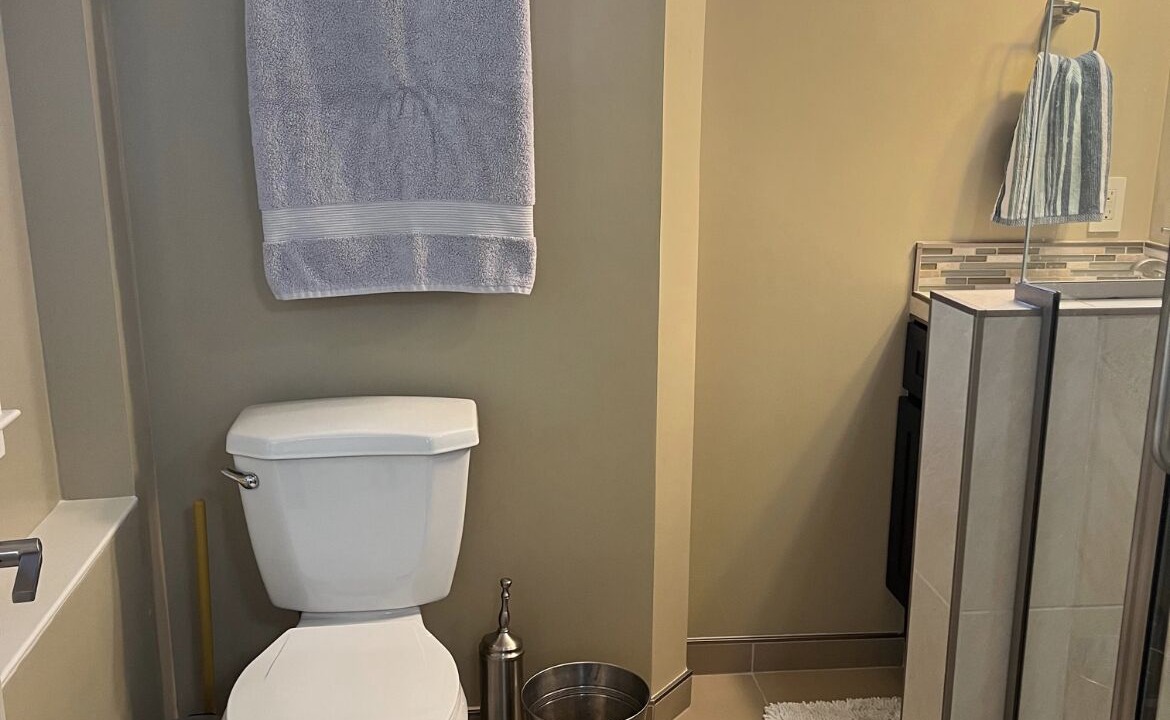 Photo of Bathroom in Lexington Hills