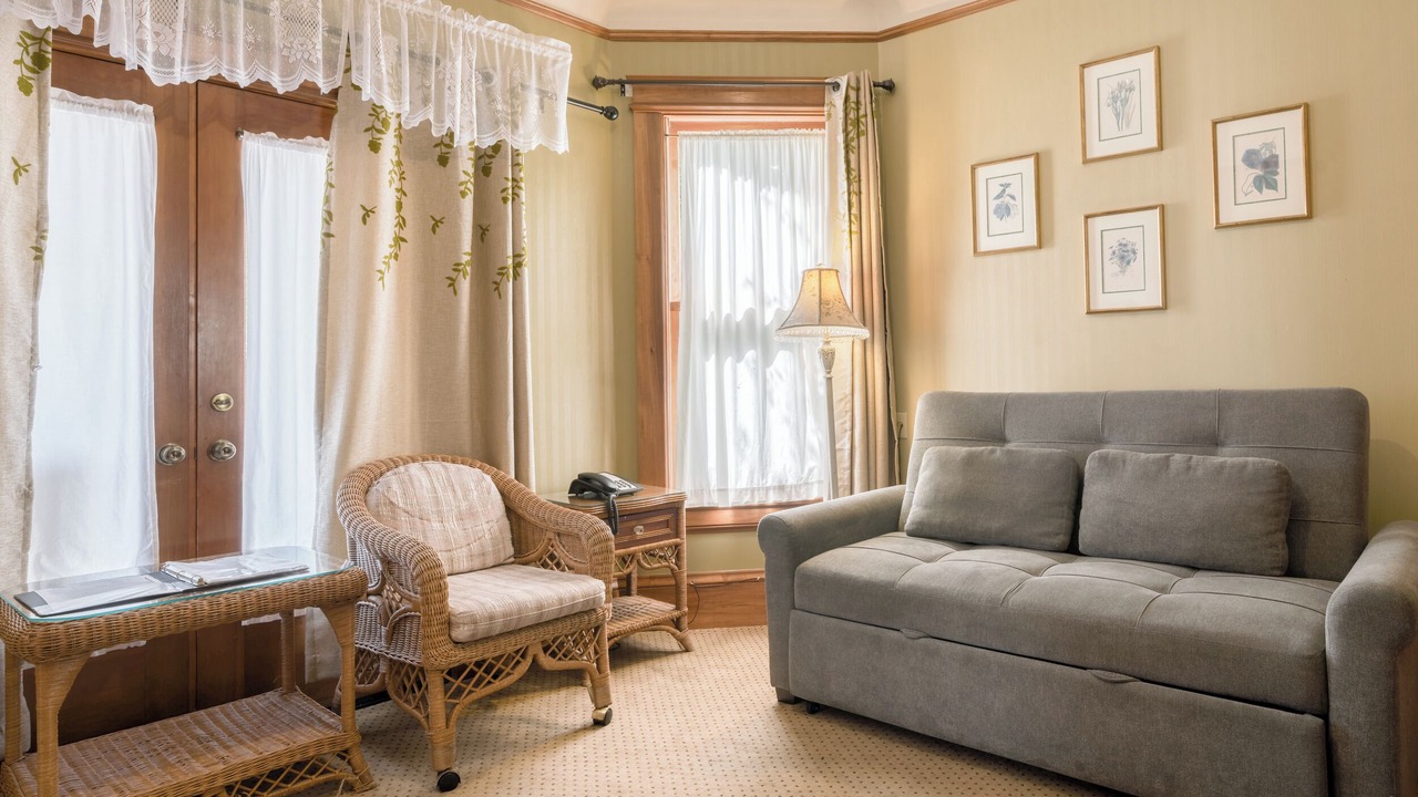 Photo of Livingroom in Pacific Grove