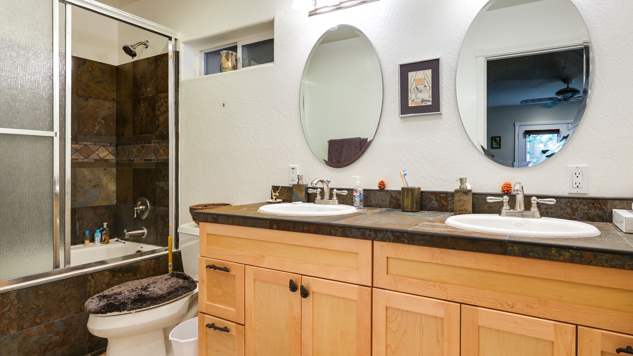 Photo of Bathroom in Mi-Wuk Village