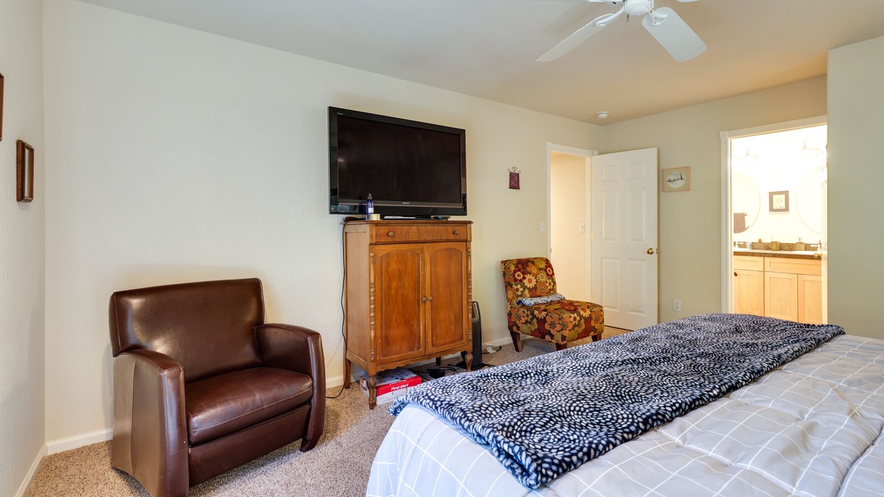 Photo of Bedroom in Mi-Wuk Village