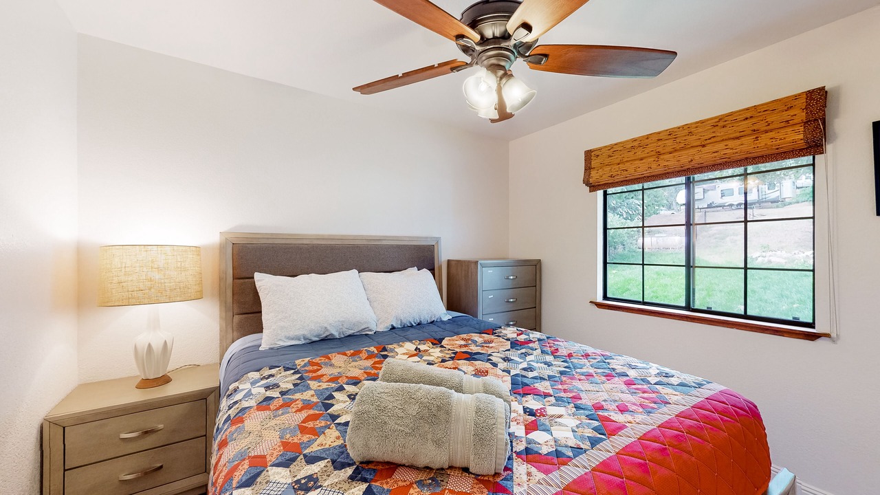 Photo of Bedroom in Yosemite Forks