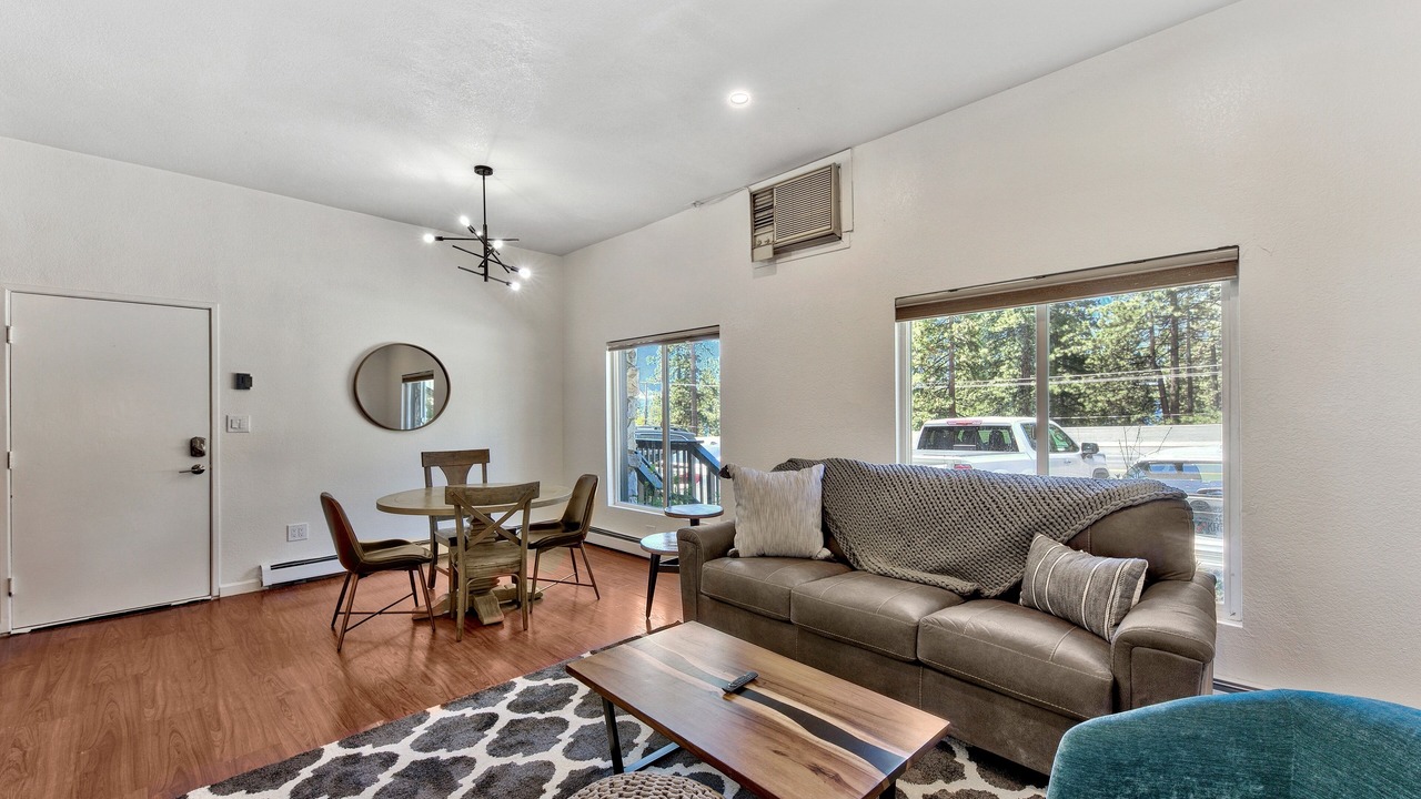 Photo of Livingroom in Zephyr Cove
