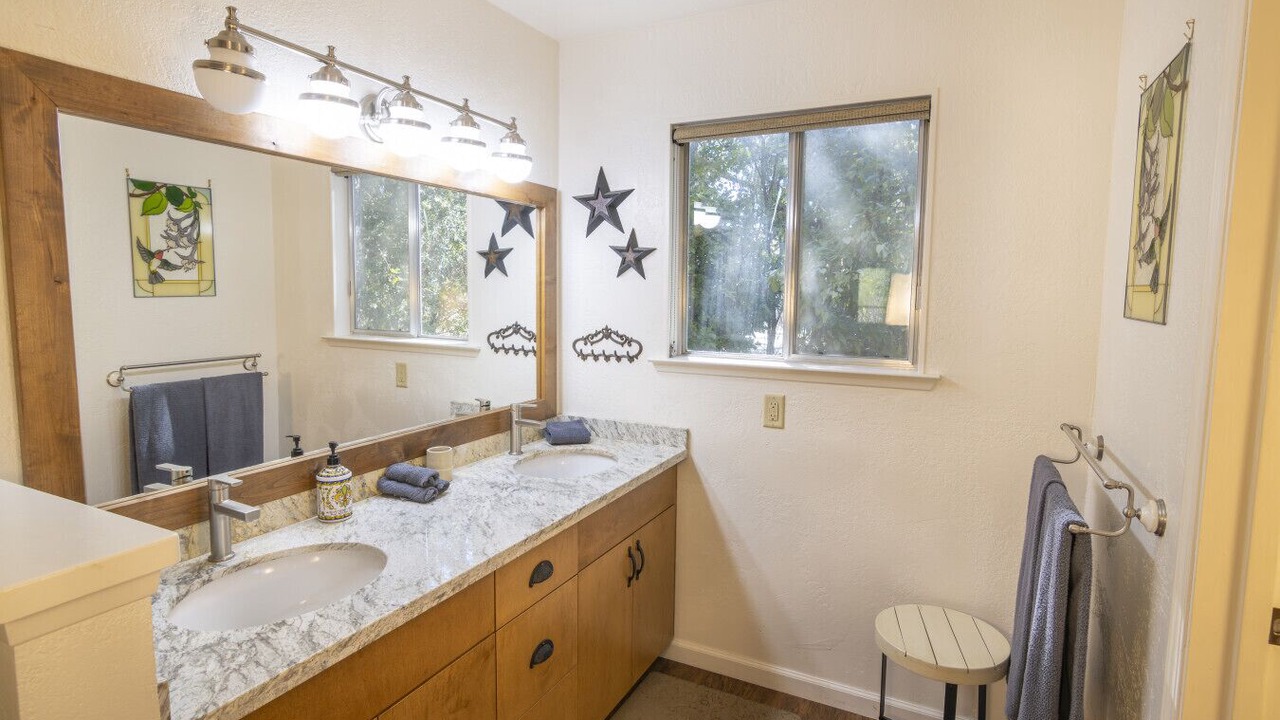 Photo of Bathroom in Oakhurst
