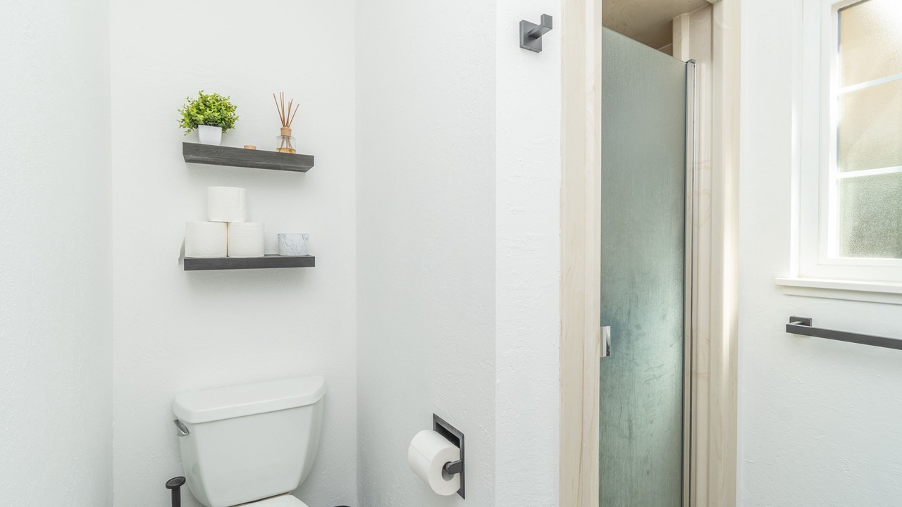 Photo of Bathroom in Land Park