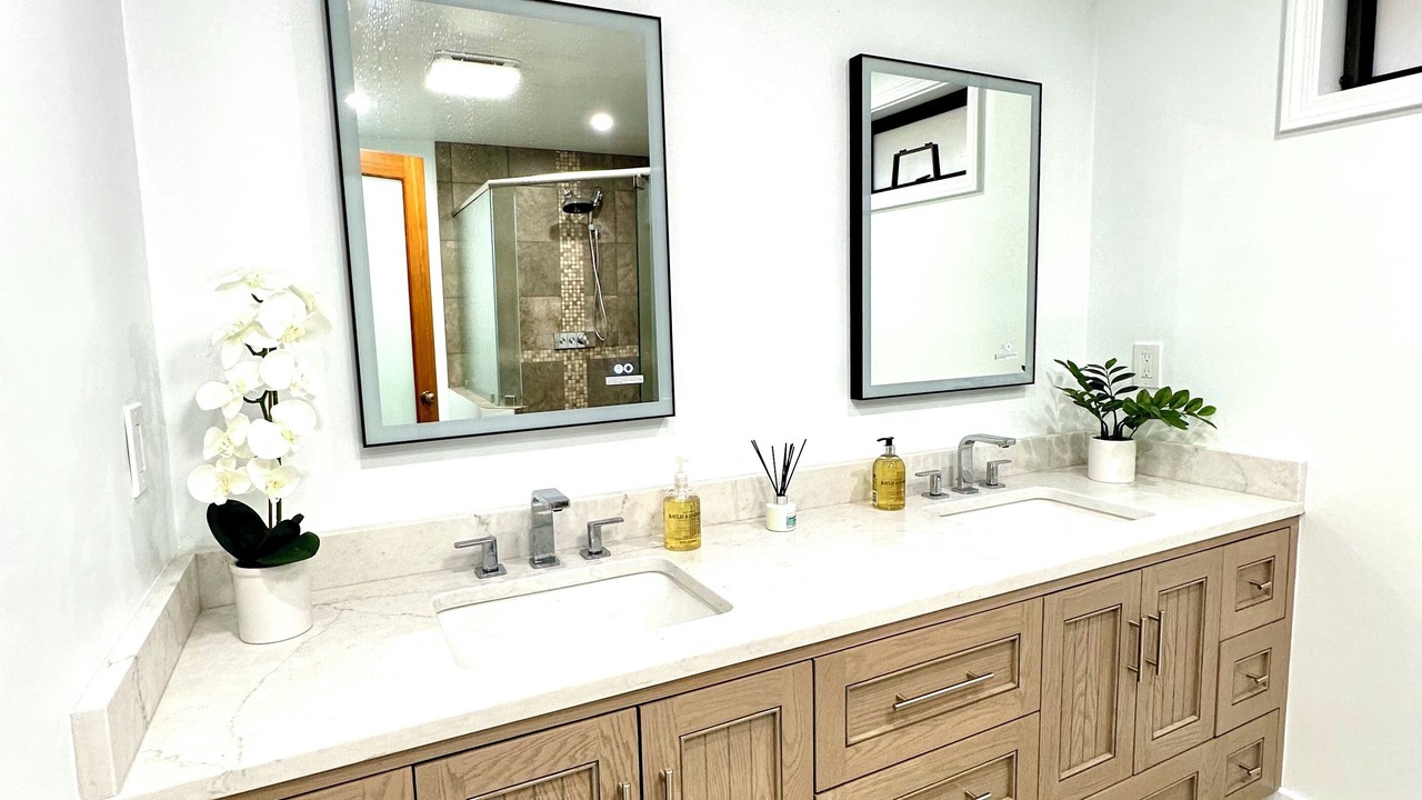 Photo of Bathroom in Groveland