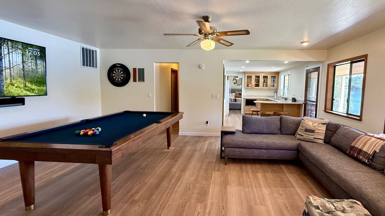 Photo of Bedroom in Groveland