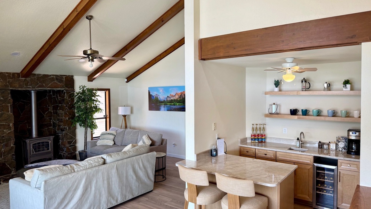 Photo of Bedroom in Groveland
