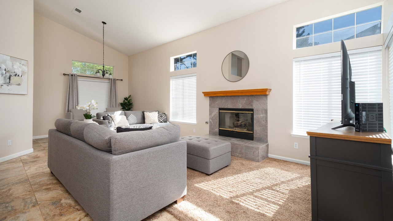 Photo of Livingroom in Southern Oaks