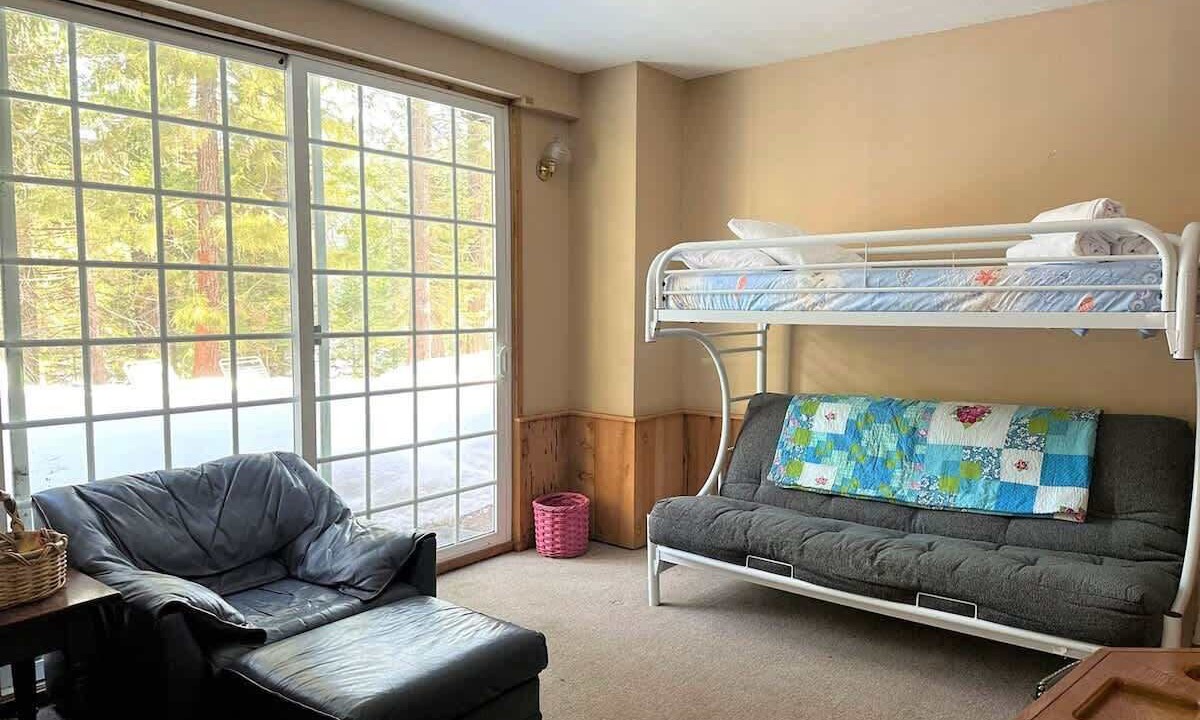 Photo of Bedroom in Strawberry