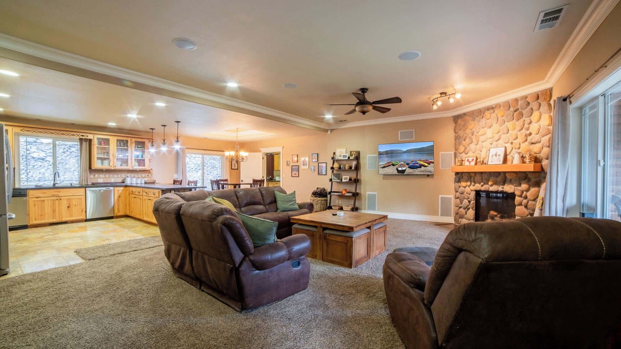 Photo of Livingroom in Twain Harte